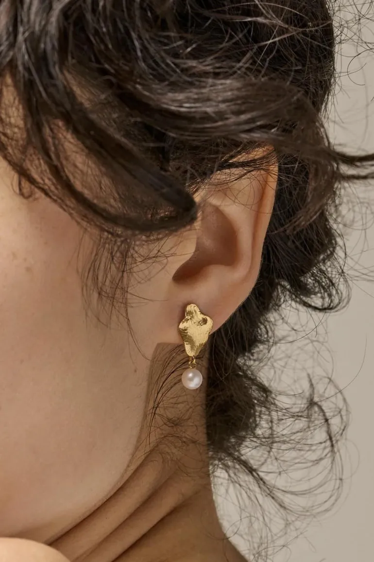 Earring Caia Small Gold Pearl