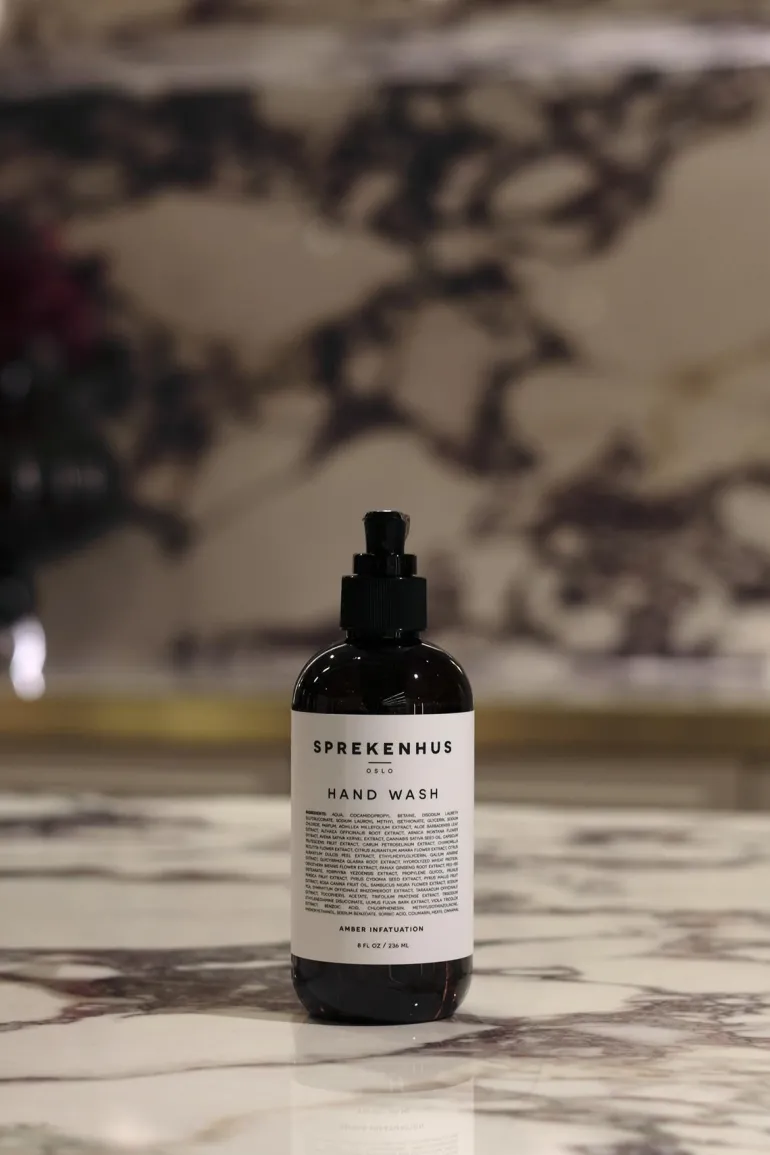 Hand Wash Amber Infatuation 236ml