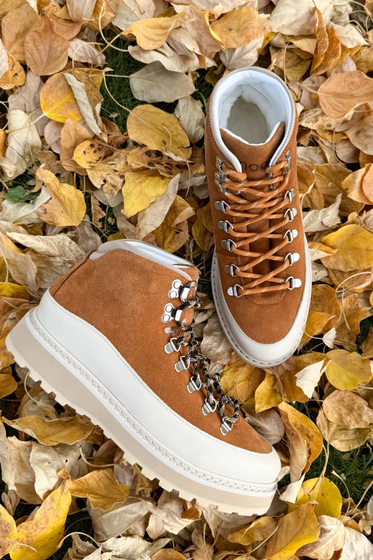 Hiking Core Cap Suede Cognac Cream