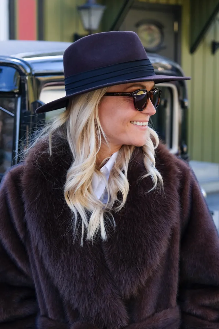 Ull Hatt Med Bånd Brun