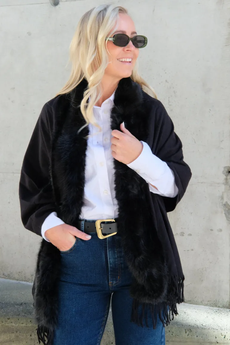 Ull Skjerf Med Fuskepels Black