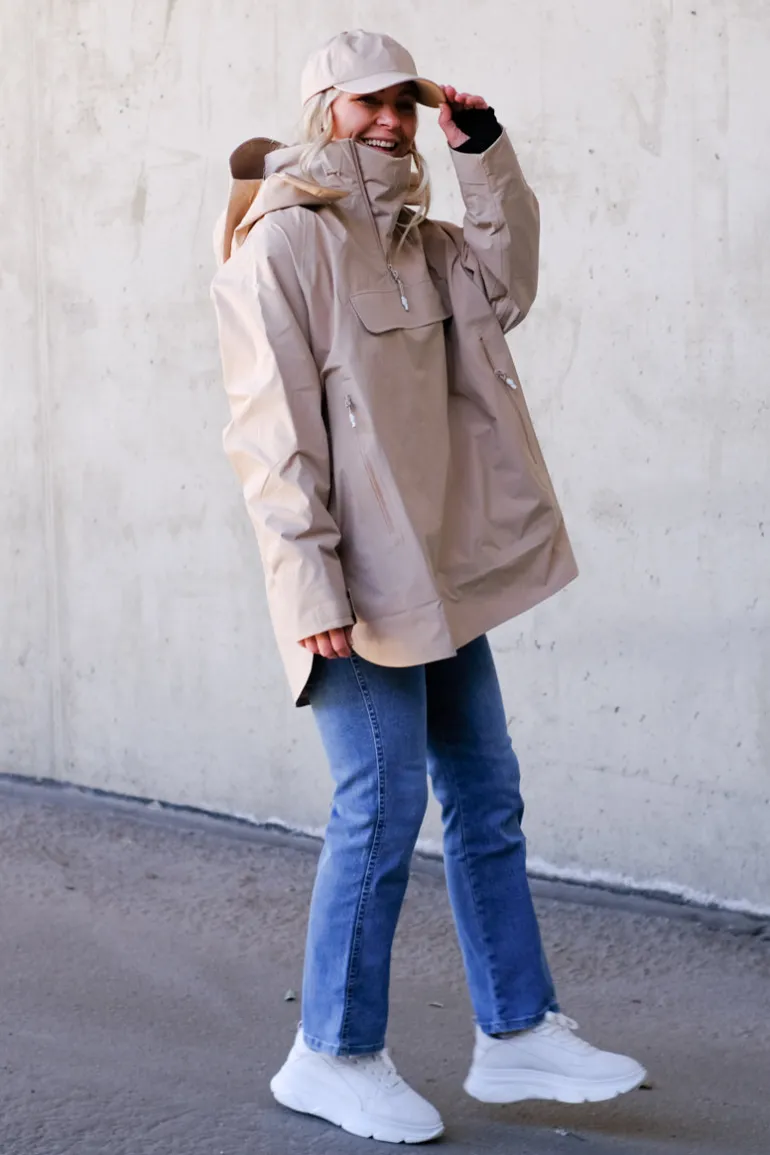 Voss Poncho Beige